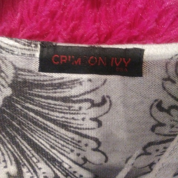 🎈SaLe🎈All clothing is $15 or less - Picture 5 of 5